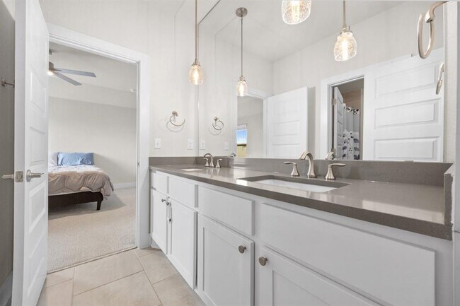 Building Photo - 1409 Copperfield Wy