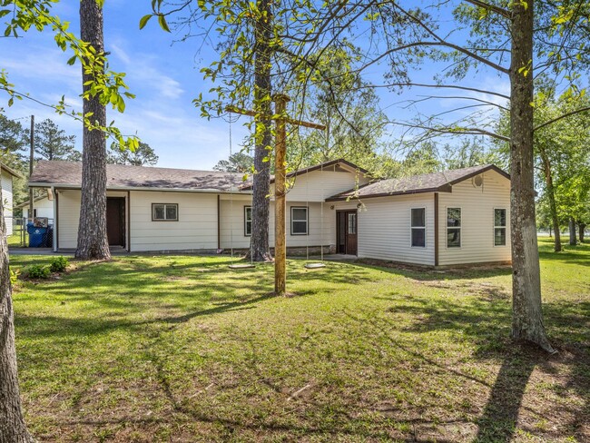 Building Photo - 615 Morris Rd