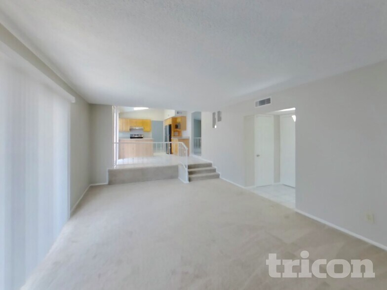 Building Photo - 5212 N 69th Ave