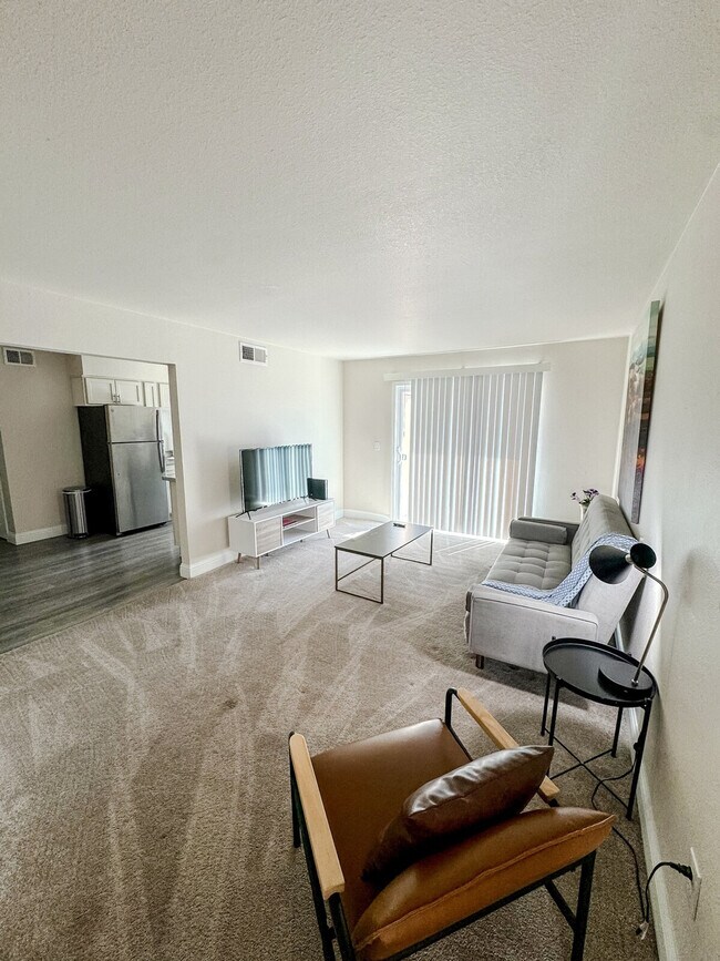 Building Photo - 12701 N Pennsylvania Ave