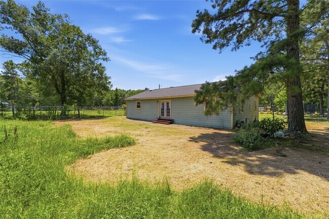 Building Photo - 700 Butler Dr