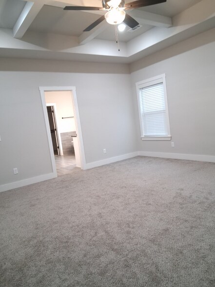 Building Photo - 1971 Edgewood Rd