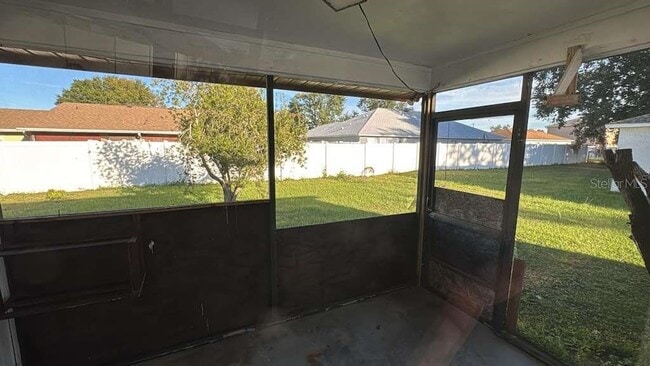 Building Photo - 703 Platypus Ct