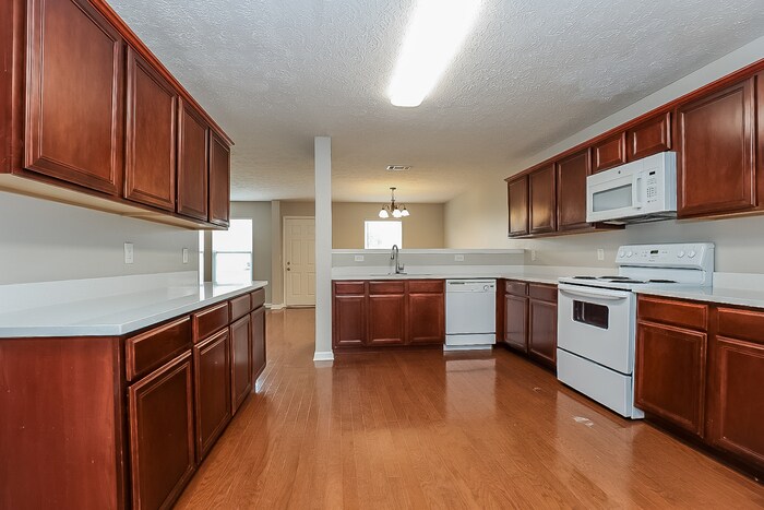 Building Photo - 429 Creek Oak Dr