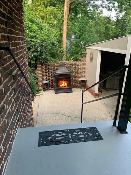 Building Photo - 1313 Fairmont St