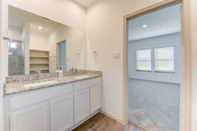 Building Photo - 7319 Sunset Crk Dr