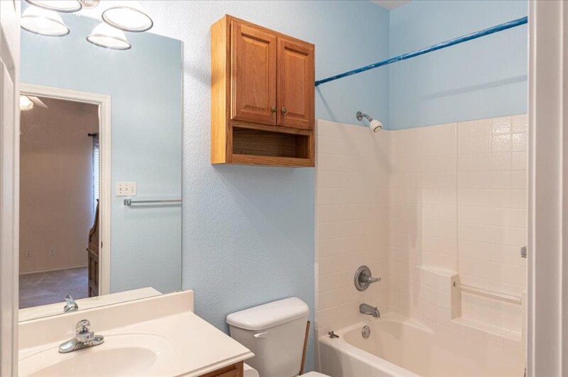 Building Photo - 400 Gaither St