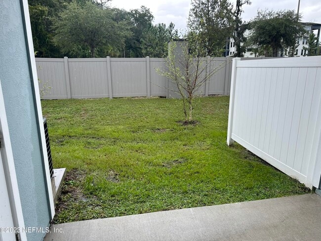 Building Photo - 8401 Retrograde Rd