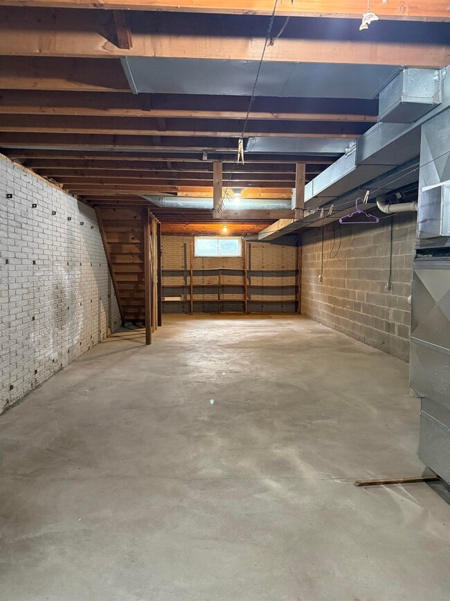 Building Photo - 204 S Buchanan St