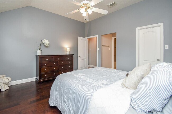 Building Photo - 4134 Starboard Shores Dr
