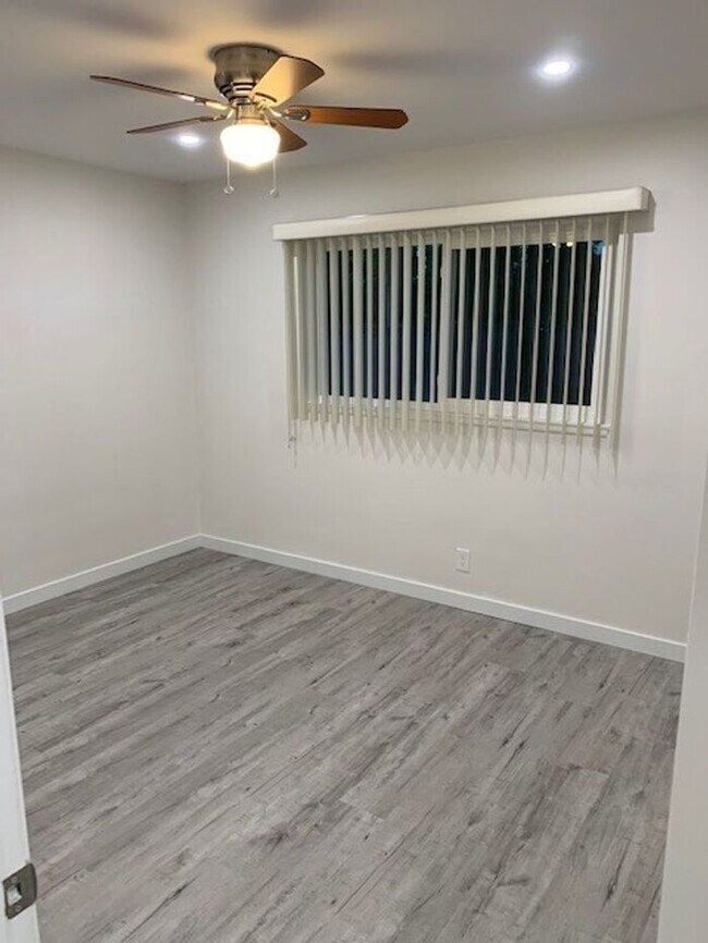 Building Photo - FANTASTIC 4BD 2BA HOUSE FOR LEASE ON CUL D...