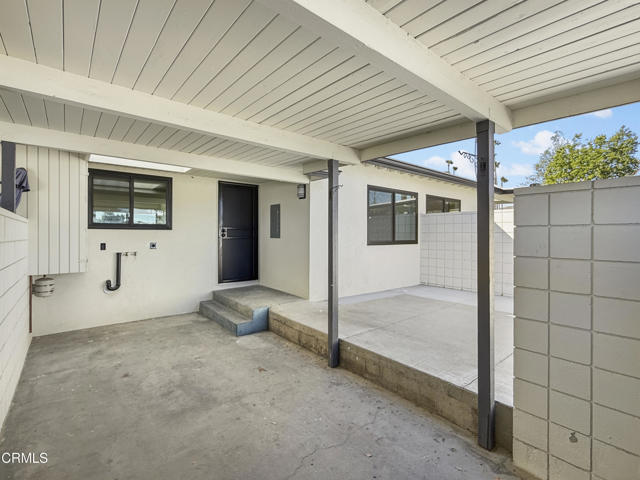 Building Photo - 61 Redwood Ave