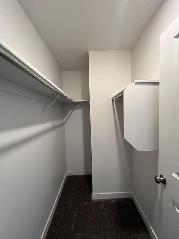 Building Photo - 1508 W Sparta Way