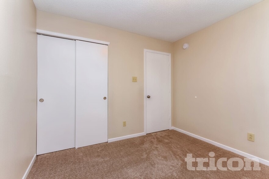 Building Photo - 171 Declaration Dr