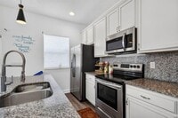 Building Photo - 609 N F St