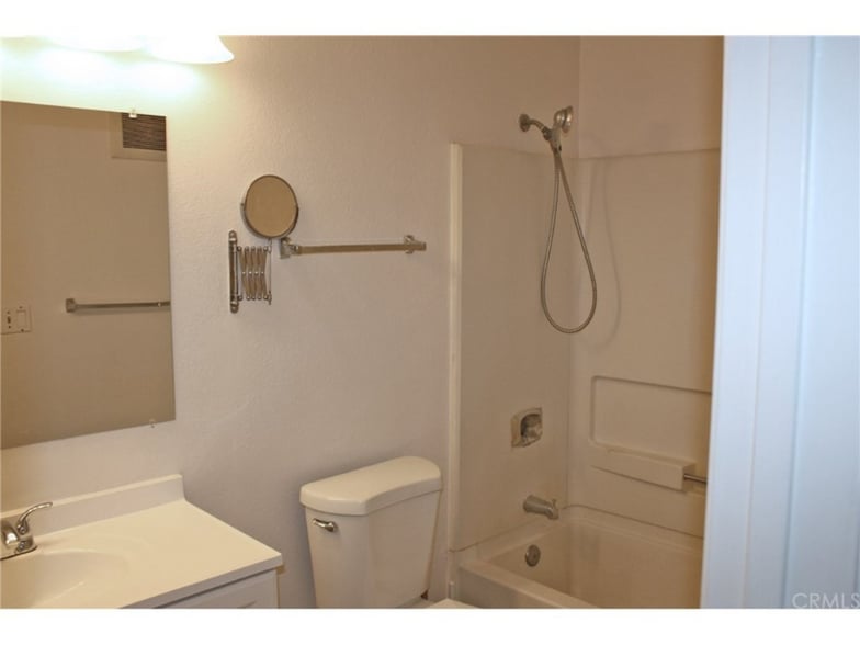 Building Photo - 3440 Lebon Dr