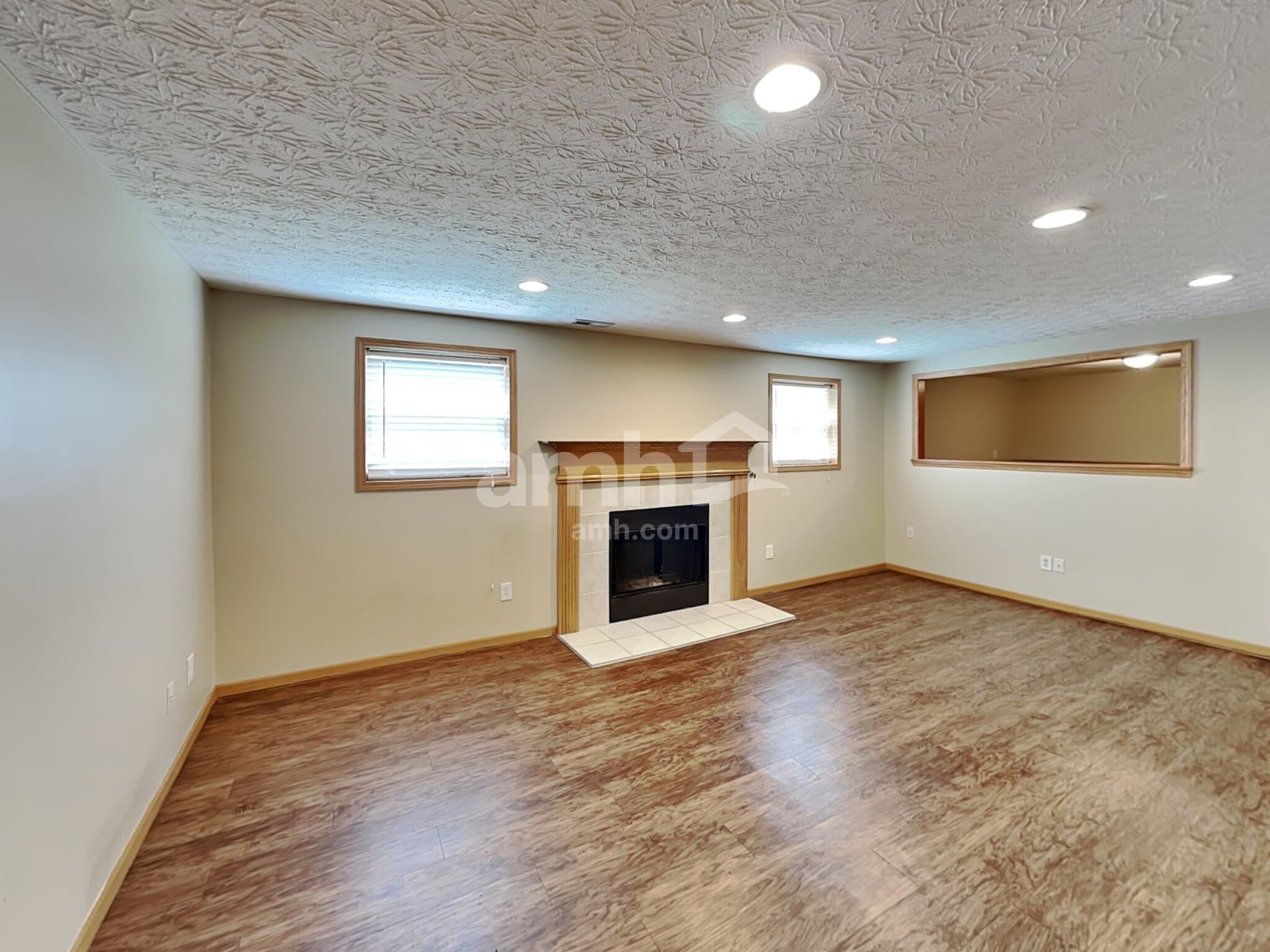 Building Photo - 623 Heartland Meadows Dr