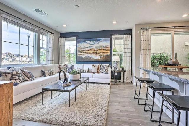 Building Photo - 3 bedroom in Roseville CA 95747