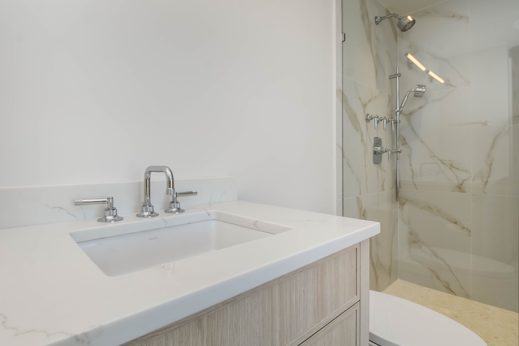 Building Photo - 116 Sherman St