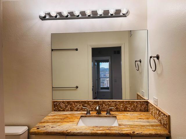 Building Photo - 4587 Cove Dr