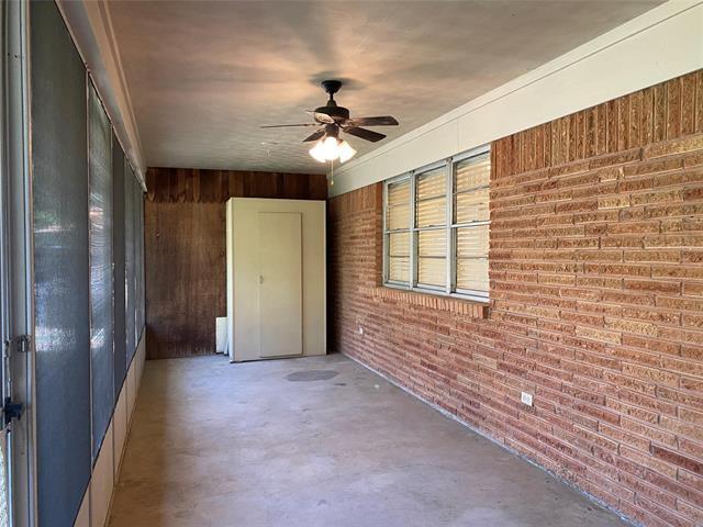 Building Photo - 916 Ridgewood Terrace