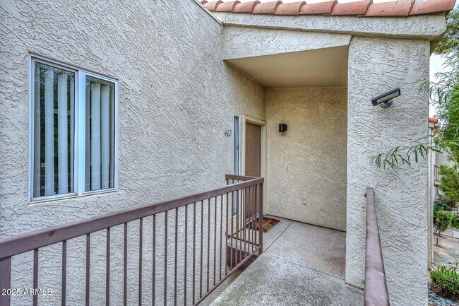 Building Photo - 7101 W Beardsley Rd