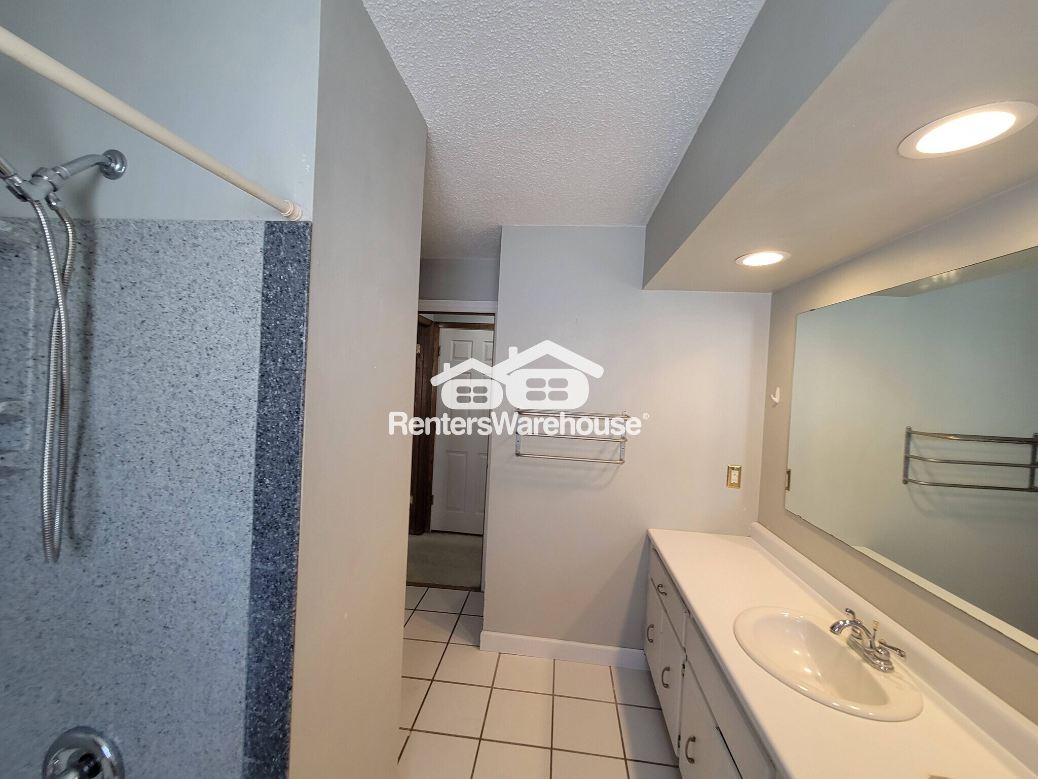 Building Photo - 1331 67th Ln N