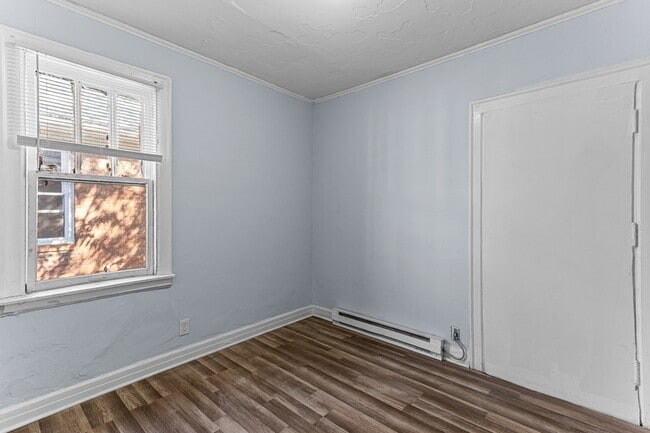 Building Photo - 14814 Sussex St