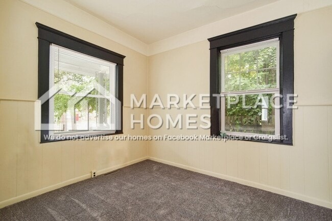 Building Photo - 1106 May St