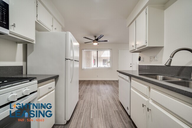 Building Photo - 5122 Klump Ave