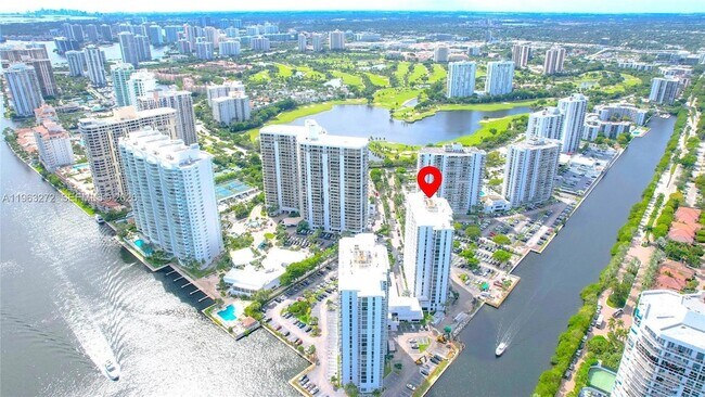 Building Photo - 20505 E Country Club Dr