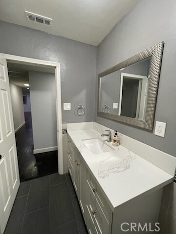 Building Photo - 1538 E Larkwood St