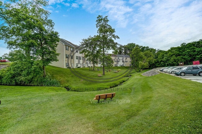 Building Photo - 1133 N Byrne Rd