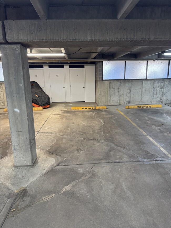 Building Photo - 7255 E Quincy Ave