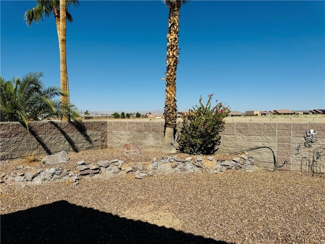 Building Photo - 2057 Sandtrap Ln