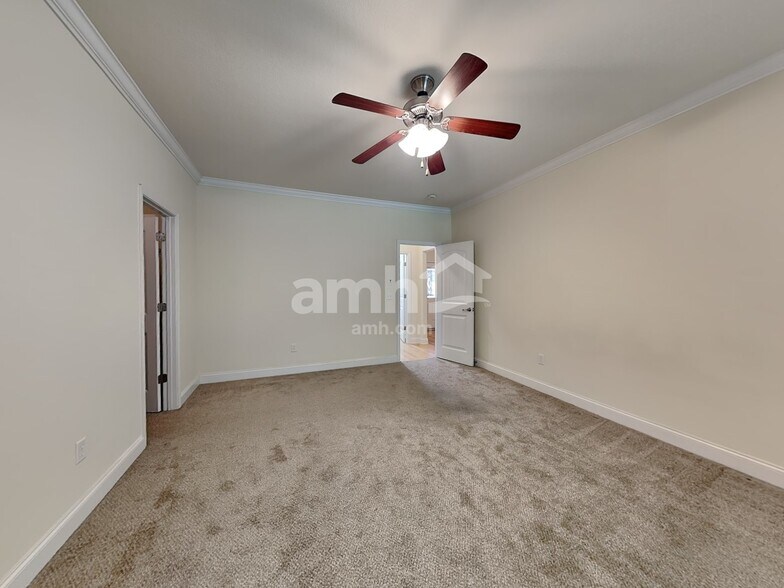 Building Photo - 101 Scottish Ave