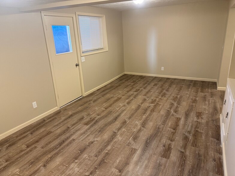 Building Photo - 4642 Bancroft Ave