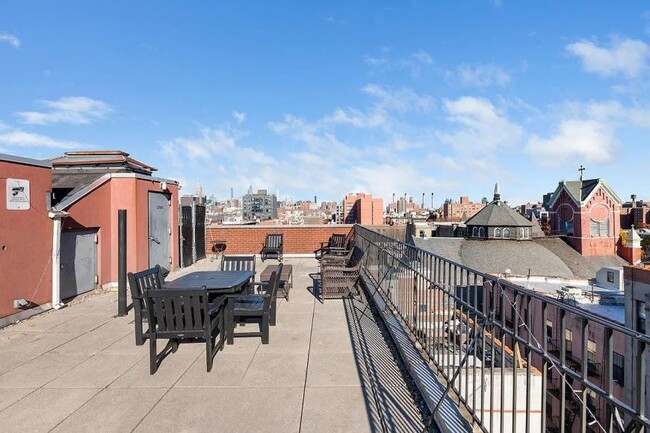 Building Photo - 1 bedroom in NEW YORK NY 10002