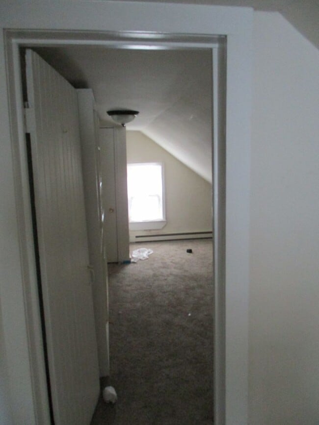 Building Photo - Completely remodeled, spacious Twin Attached home with private backyard - $2,100