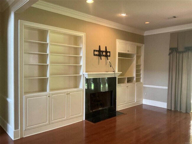 Building Photo - 56 Peachwood Dr