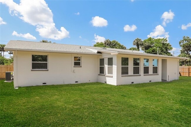 Building Photo - 459 Hammock Ln