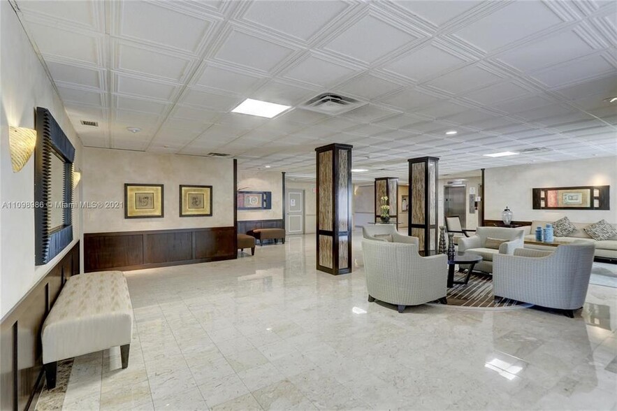 Building Photo - 3410 Galt Ocean Dr