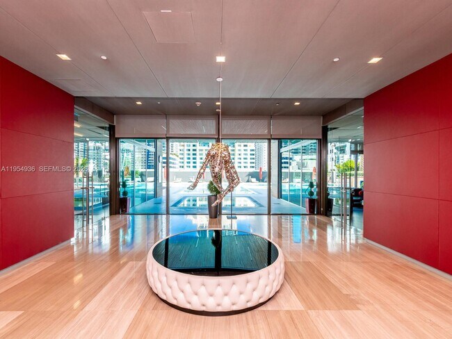 Building Photo - 1080 Brickell Ave