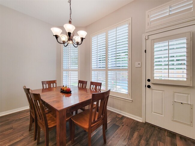 Building Photo - 78 N Bluff Creek Cir