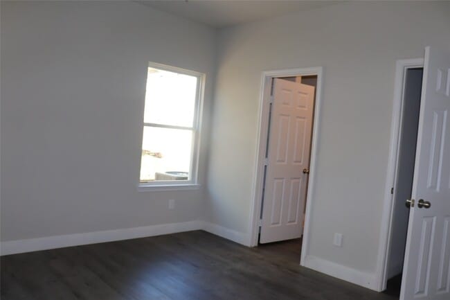 Building Photo - 16890 Glenheath St