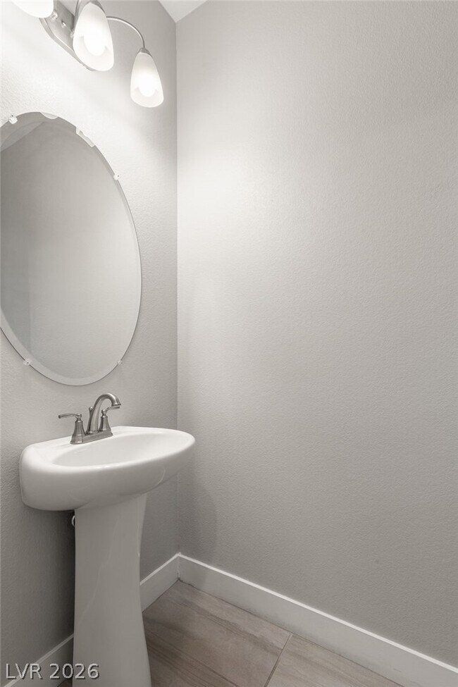 Building Photo - 129 Parliament Point