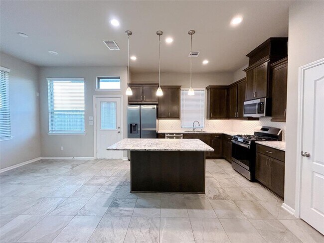 Building Photo - 5019 Pr Ter Ln