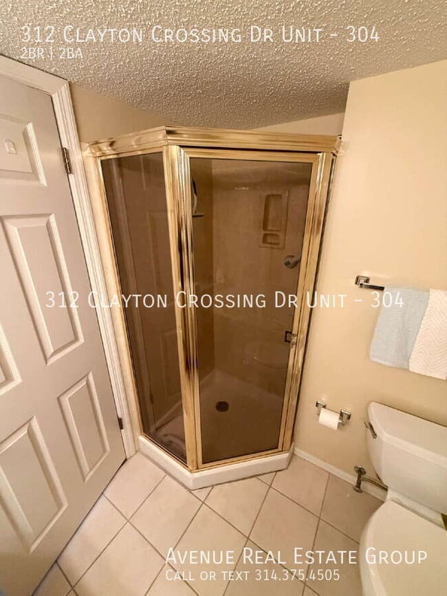 Building Photo - 312 Clayton Xing Dr