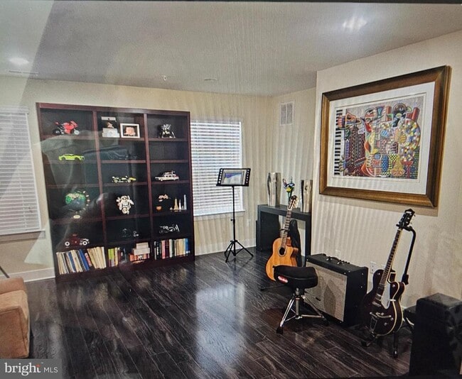 Building Photo - 22620 Tate St