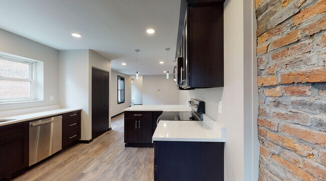 Kitchen - 1819 E Carson St